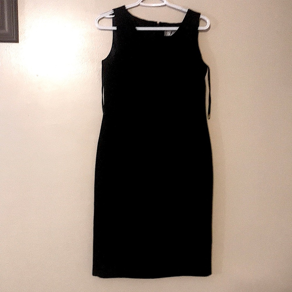 Jones Studio black sleeveless dress size 4